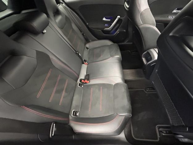 MERCEDES-BENZ Classe A 180 AMG Line  