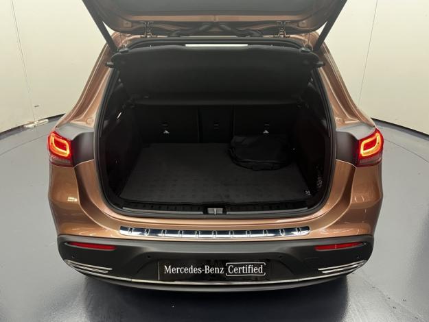 MERCEDES-BENZ EQA 250 Business Line  