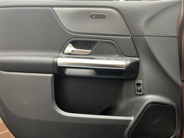 MERCEDES-BENZ EQA 250 Business Line  
