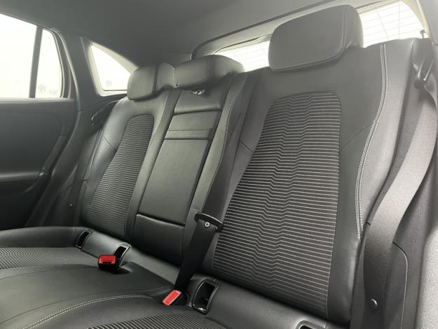 MERCEDES-BENZ EQA 250 Business Line  