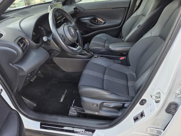 TOYOTA Yaris Cross 116H TRAIL AWD Marchepied  