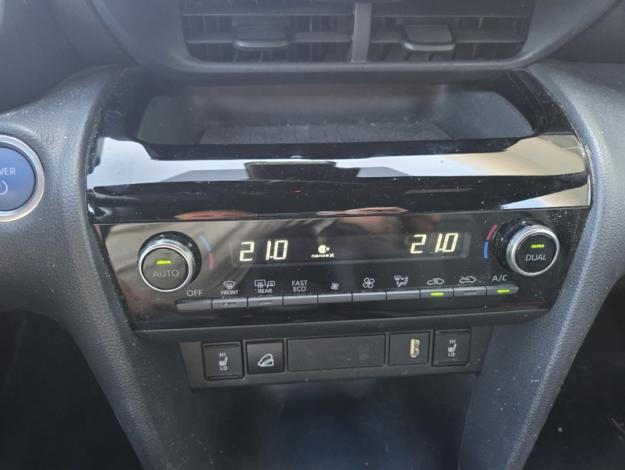 TOYOTA Yaris Cross 116H TRAIL AWD Marchepied  