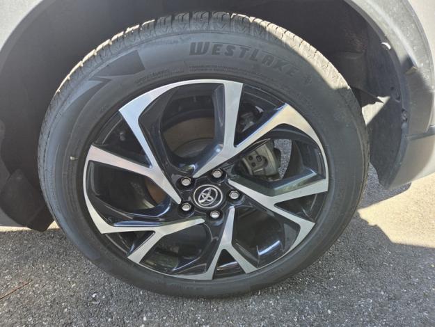 TOYOTA C-HR 122h Dynamic  
