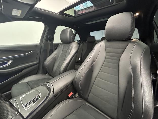 MERCEDES-BENZ Classe E Berline Classe E 220 d AMG Line Berline  