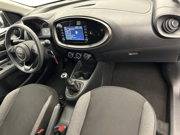 TOYOTA Aygo X 1.0 VVT-i 72 Dynamic   