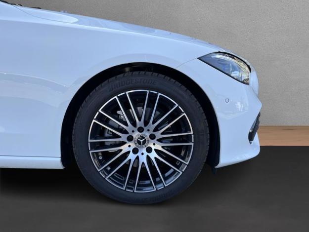MERCEDES-BENZ  Třídy C C 200 4MATIC Avantgarde (9/18)