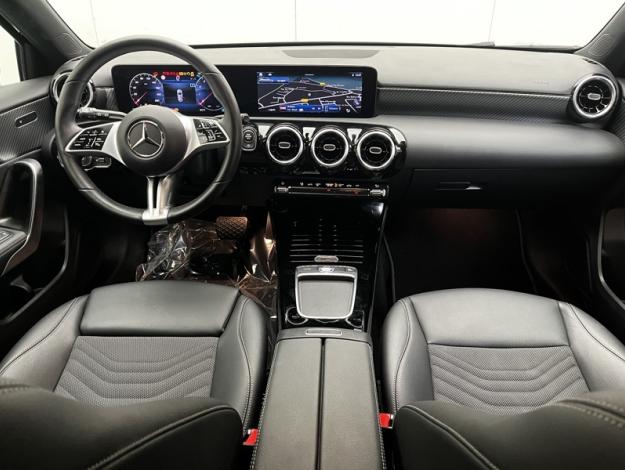 MERCEDES-BENZ Classe A 180 Progressive Line  