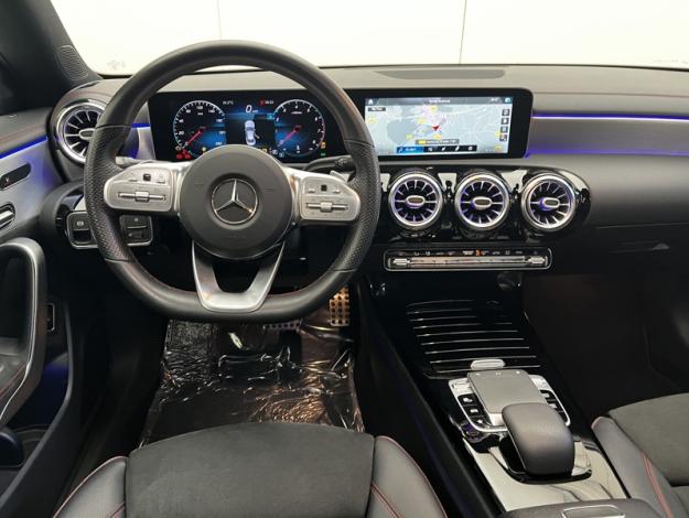 MERCEDES-BENZ CLA Coupé CLA 200 Coupé AMG Line  