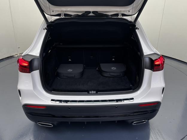 MERCEDES-BENZ GLA 250 e Hybrid EQ AMG Line  
