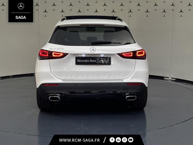MERCEDES-BENZ GLA 200 Progressive Line  