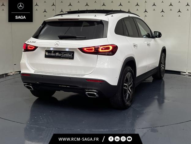 MERCEDES-BENZ GLA 200 Progressive Line  