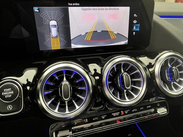 MERCEDES-BENZ GLA 200 Progressive Line  