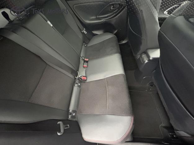 TOYOTA Yaris Cross 1.5 130H GR SPORT   TOIT PANO + PACK TECHNO 
