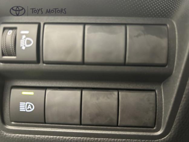 TOYOTA Yaris 116h Design  PACK CONFORT