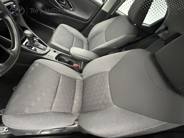 TOYOTA Yaris 116h Design  PACK CONFORT