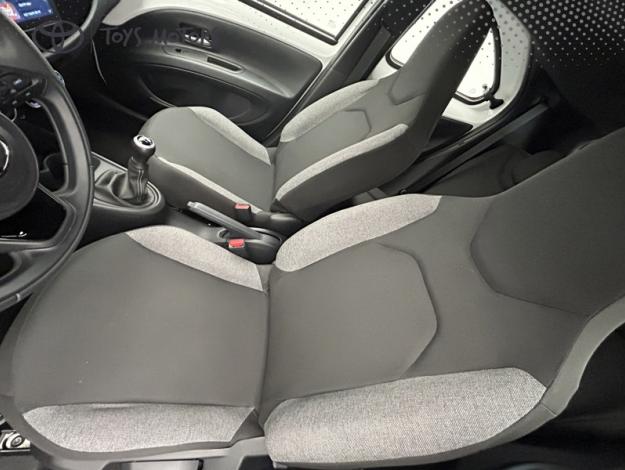 TOYOTA Aygo X 1.0 VVT-i 72 Dynamic  