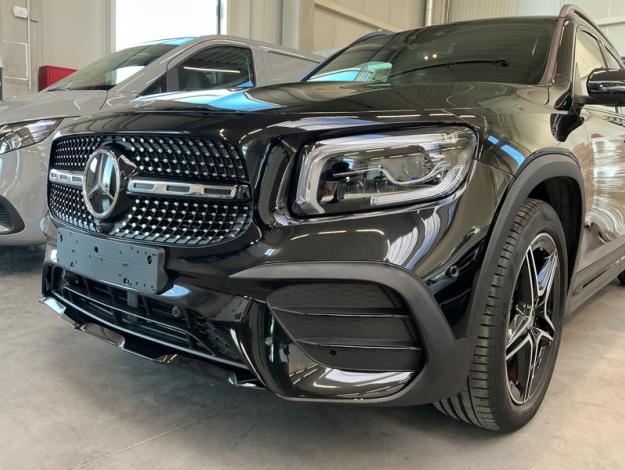 MERCEDES-BENZ GLB 200 D 4MATIC AMG Pack Night attelage  
