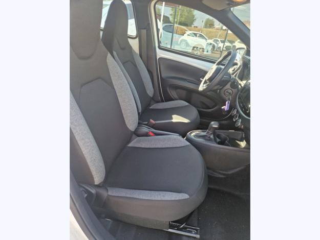 TOYOTA Aygo X 1.0 VVT-i 72 Dynamic   