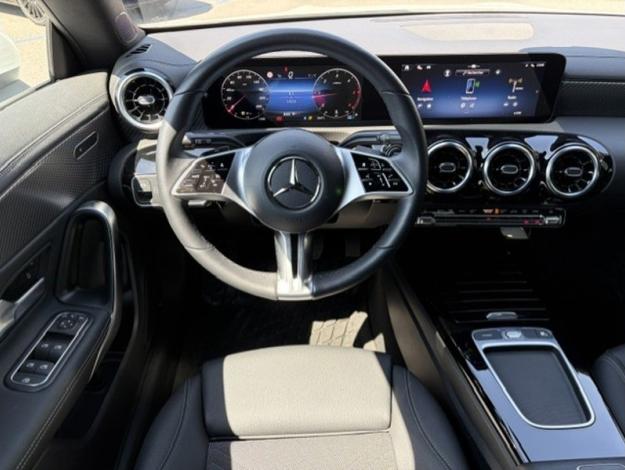 MERCEDES-BENZ CLA-Klasse CLA 180 d Shooting Brake
