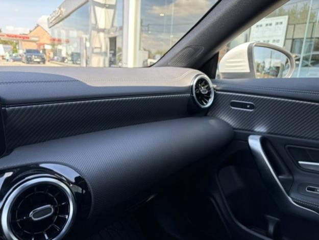 MERCEDES-BENZ CLA-Klasse CLA 180 d Shooting Brake