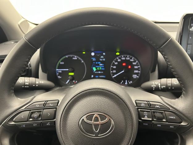 TOYOTA Yaris 116h Dynamic  