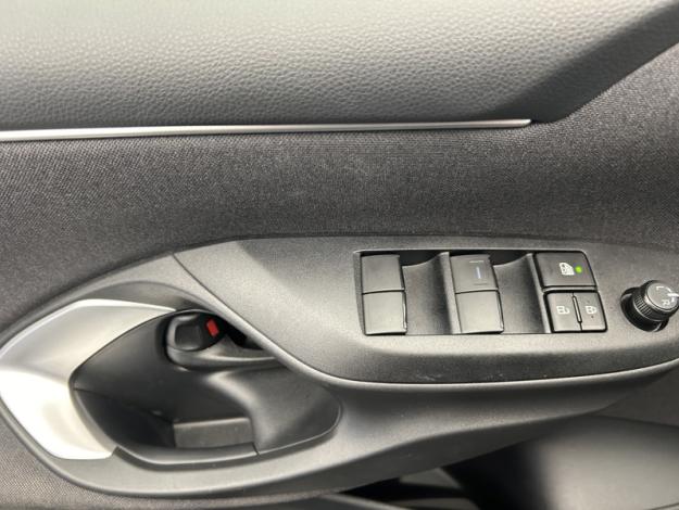 TOYOTA Yaris 116h Dynamic  
