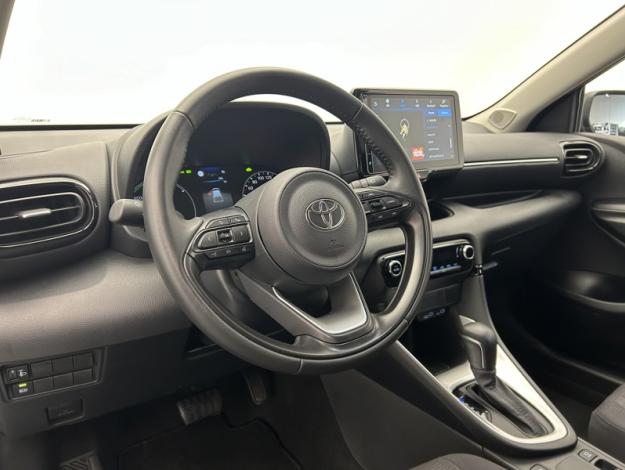 TOYOTA Yaris 116h Dynamic  