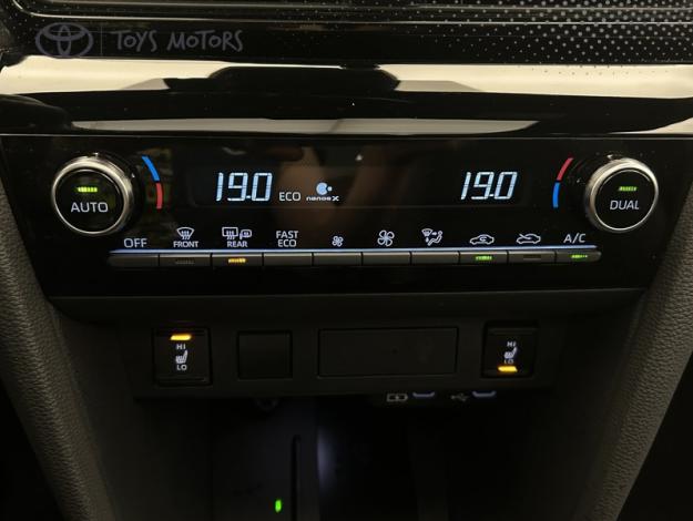 TOYOTA Yaris Cross 1.5 130H GR SPORT   TOIT PANO + PACK TECHNO 