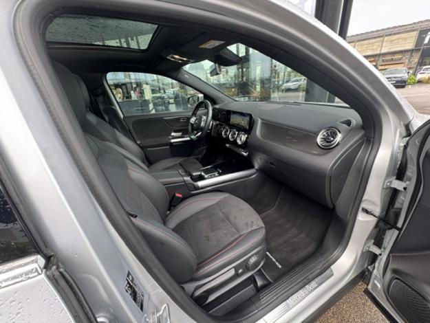 MERCEDES-BENZ GLA 250 e AMG Line  GLA 250 e AMG Line