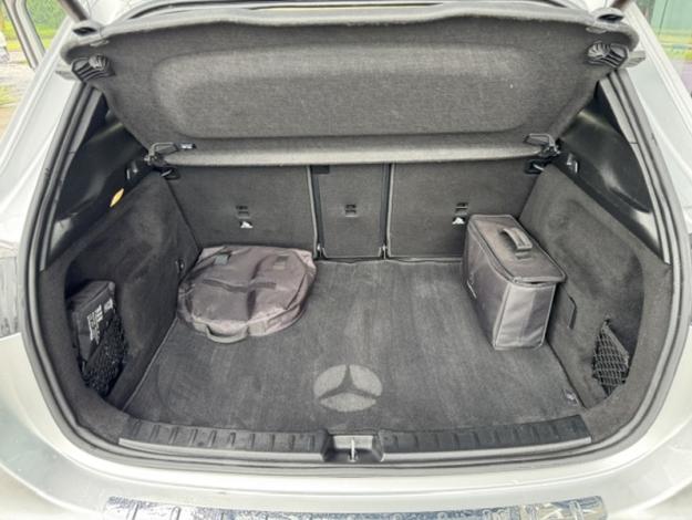 MERCEDES-BENZ GLA 250 e AMG Line  GLA 250 e AMG Line