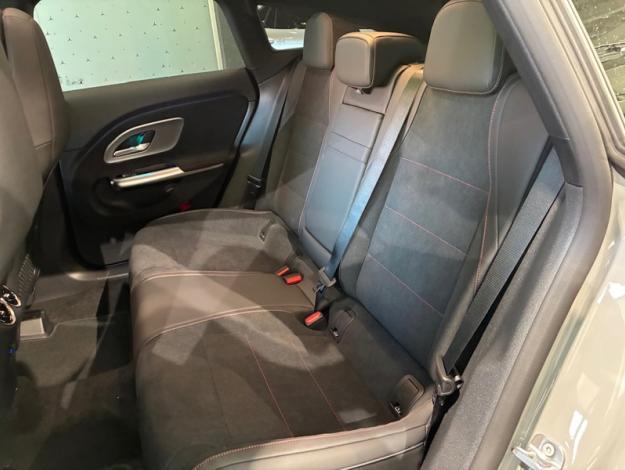 MERCEDES-BENZ CLA CLA 180
