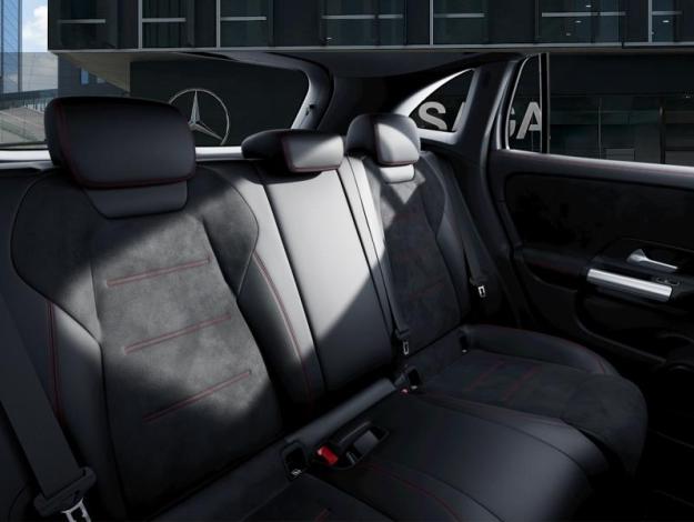 MERCEDES-BENZ GLA 250 e Hybrid EQ AMG Line  GLA 250 e Hybrid EQ AMG Line