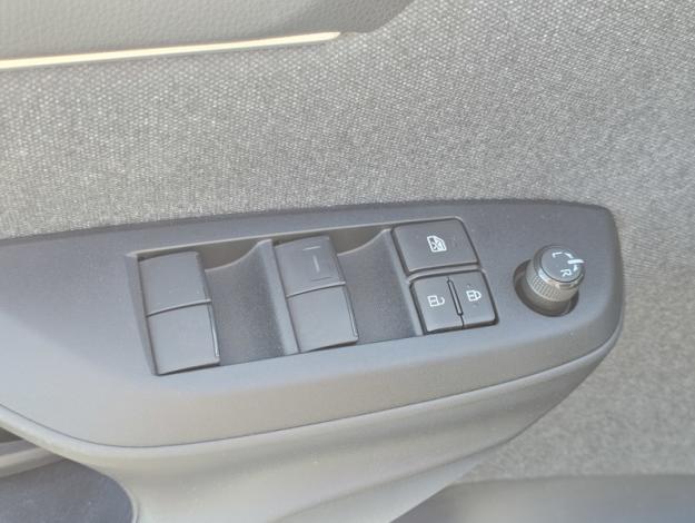 TOYOTA Yaris Hybride 116h Design  