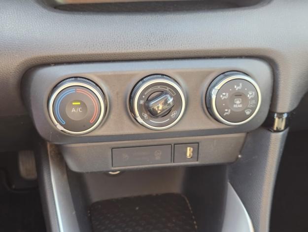 TOYOTA Yaris 70 VVT-i France  