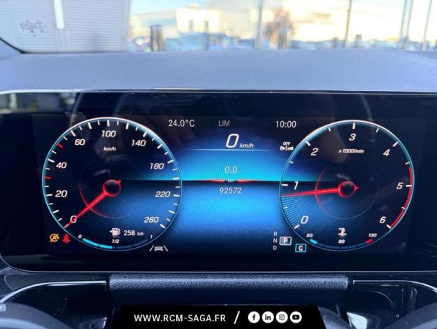 MERCEDES-BENZ GLA 200 d AMG Line  