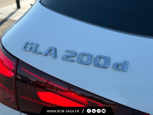 MERCEDES-BENZ GLA 200 d AMG Line  