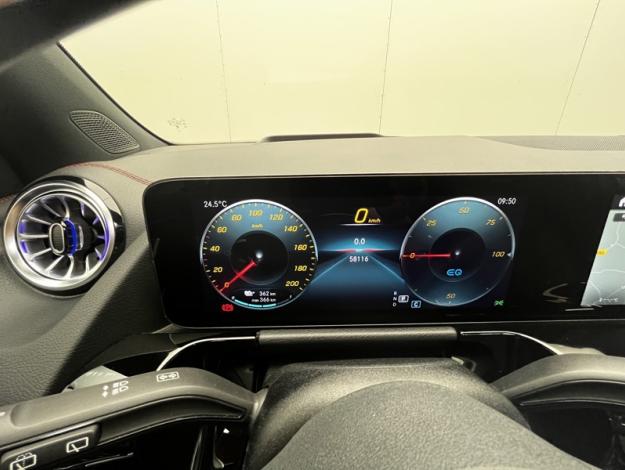 MERCEDES-BENZ EQA 250+ AMG Line  
