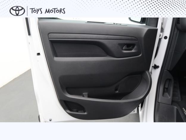 TOYOTA Proace Combi 2.0L 140 D-4D Dynamic Long 9 places  PROACE VERSO 2.0L D 4D 140 COMBI 