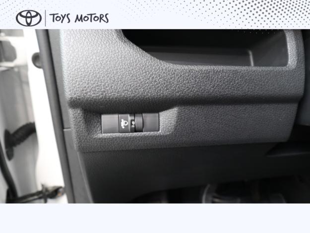 TOYOTA Proace Combi 2.0L 140 D-4D Dynamic Long 9 places  PROACE VERSO 2.0L D 4D 140 COMBI 