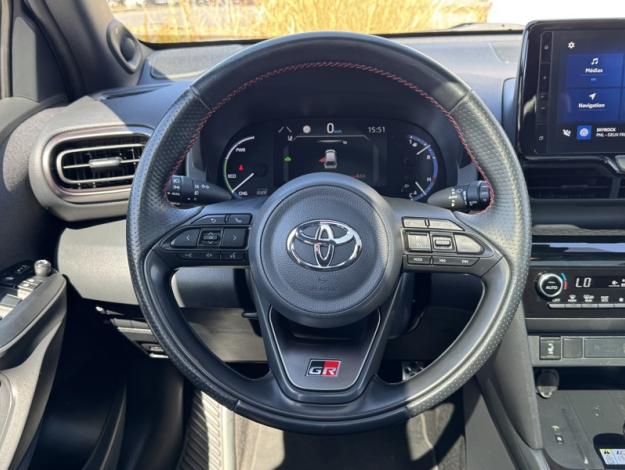 TOYOTA Yaris Cross 1.5 HYBRID 116H GR SPORT AUTO  