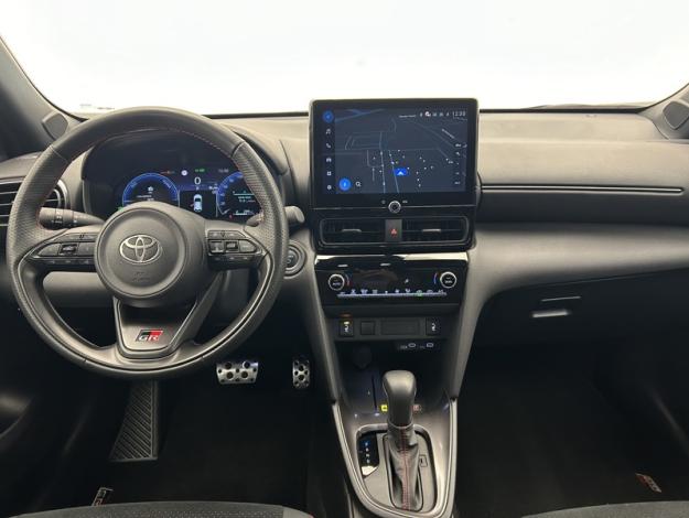 TOYOTA Yaris Cross 1.5 130H GR SPORT   