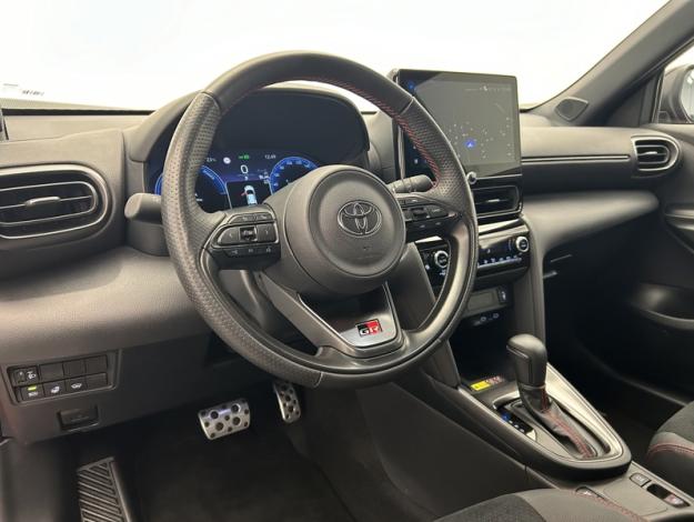 TOYOTA Yaris Cross 1.5 130H GR SPORT   