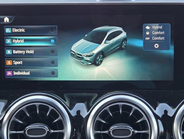 MERCEDES-BENZ GLA 250 e Hybrid EQ Edition 140  GLA 250 e Hybrid EQ Edition 140