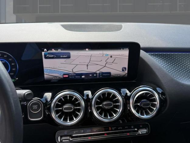 MERCEDES-BENZ EQA EQA 300 4MATIC