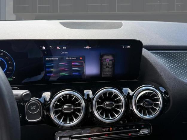 MERCEDES-BENZ EQA EQA 300 4MATIC