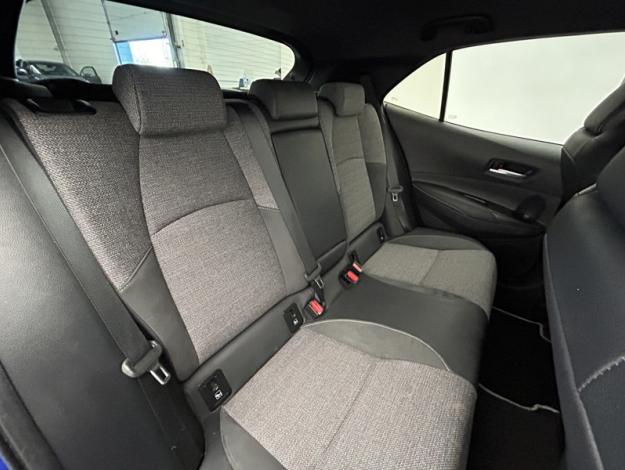 TOYOTA Corolla Hybride 1.8L 140h Design / Pack confort  