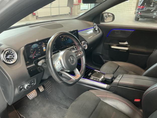 MERCEDES-BENZ GLA 200 d AMG Pack Night Pano  