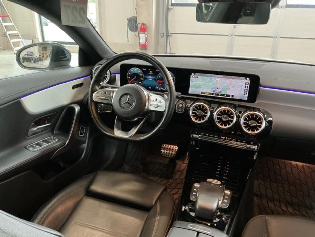 MERCEDES-BENZ CLA 180 Coupé AMG Pack Night  