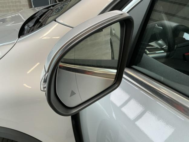 MERCEDES-BENZ GLA 180 d Luxury Line  