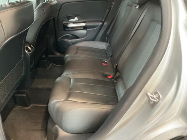 MERCEDES-BENZ GLA 180 d Luxury Line  